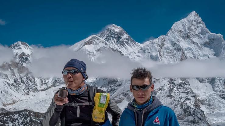 How to Take Unforgettable Photos of Everest: The Ultimate Photography Guide